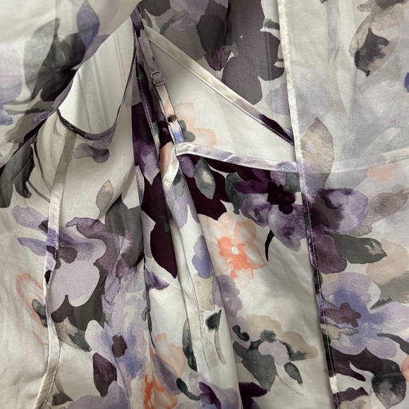 White House Black Market Floral Sleeveless Blouse - Purple and Cream - Picture 7 of 11